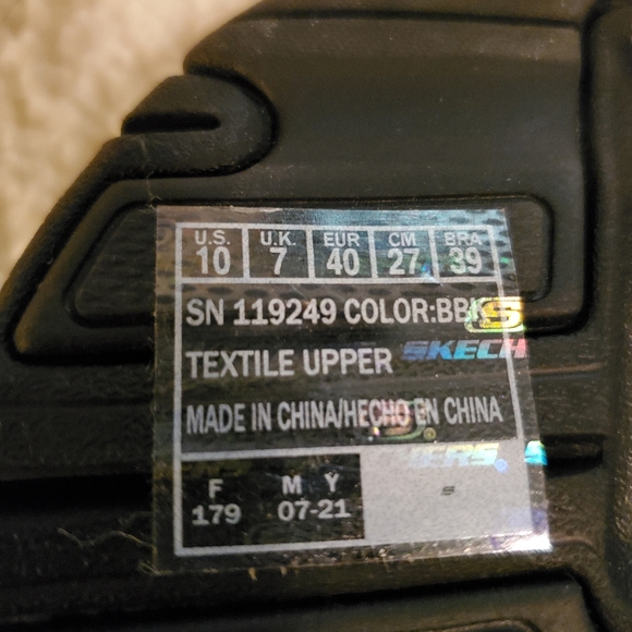 Skechers Women's ArchFit Size 10. Black and  straps. NWOT - Picture 7 of 7